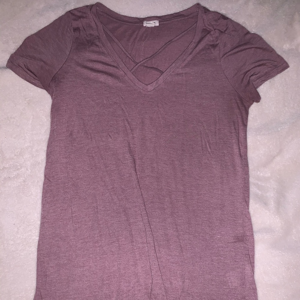 BARELY WORN garage t-shirt